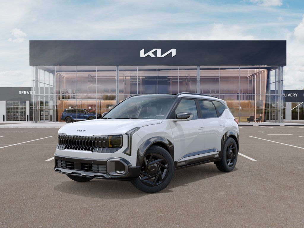 Photo view of 2027 Kia Seltos in White