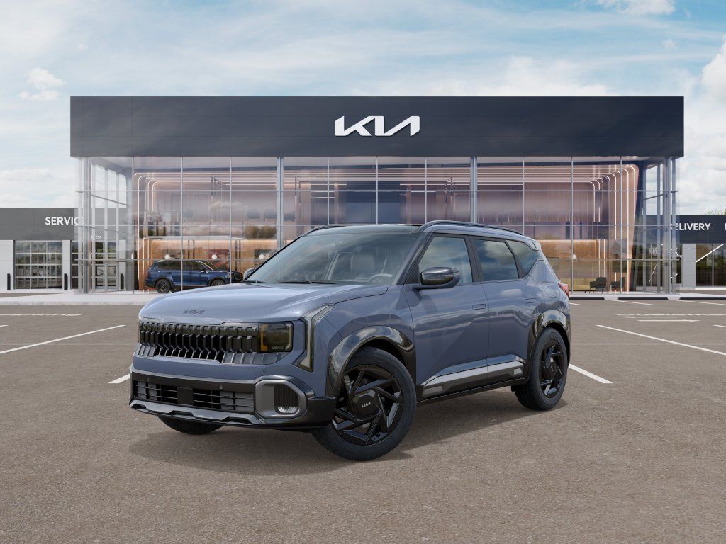 Photo view of 2027 Kia Seltos in Gray