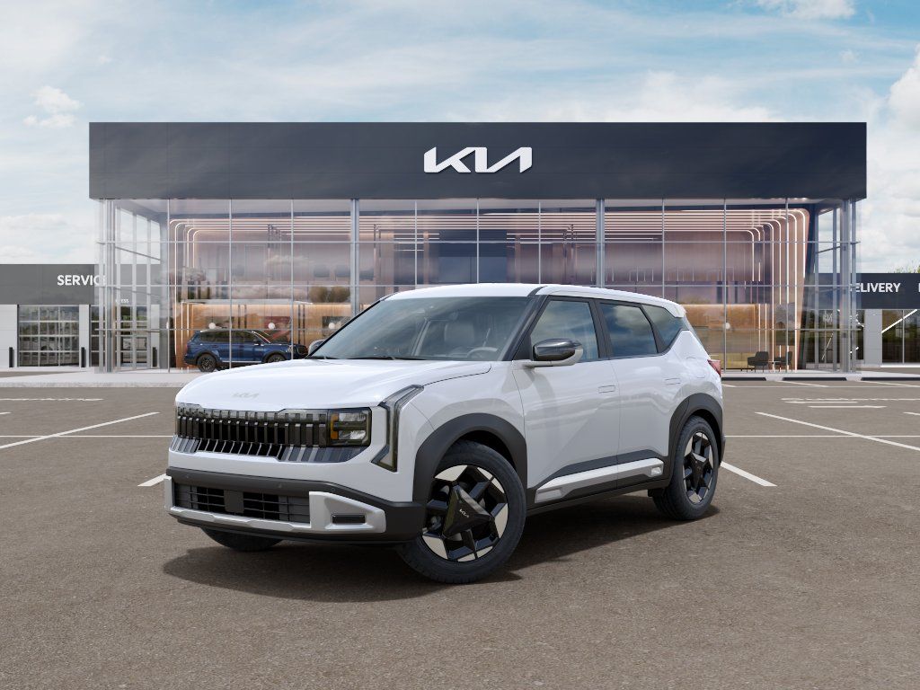 Photo view of 2027 Kia Seltos in White
