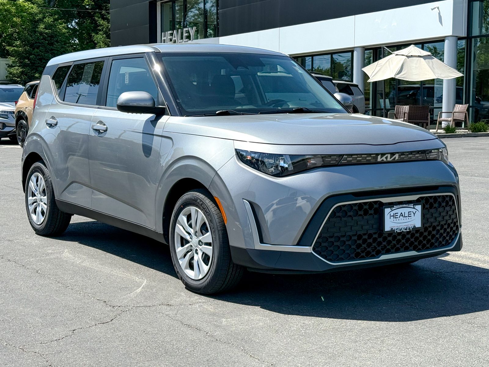 Photo view of 2023 Kia Soul in Gray