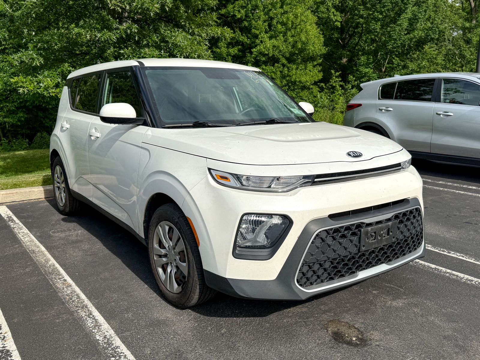 Photo view of 2020 Kia Soul in White