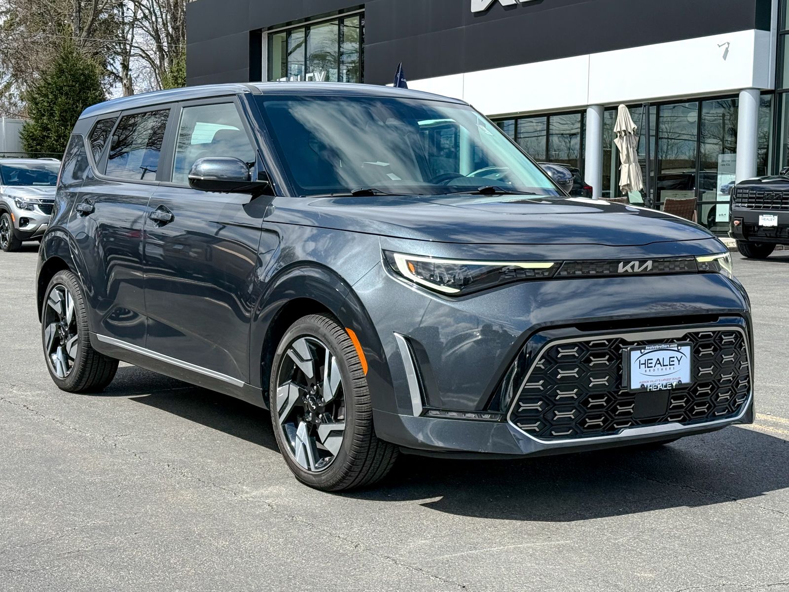 Photo view of 2023 Kia Soul in Gray