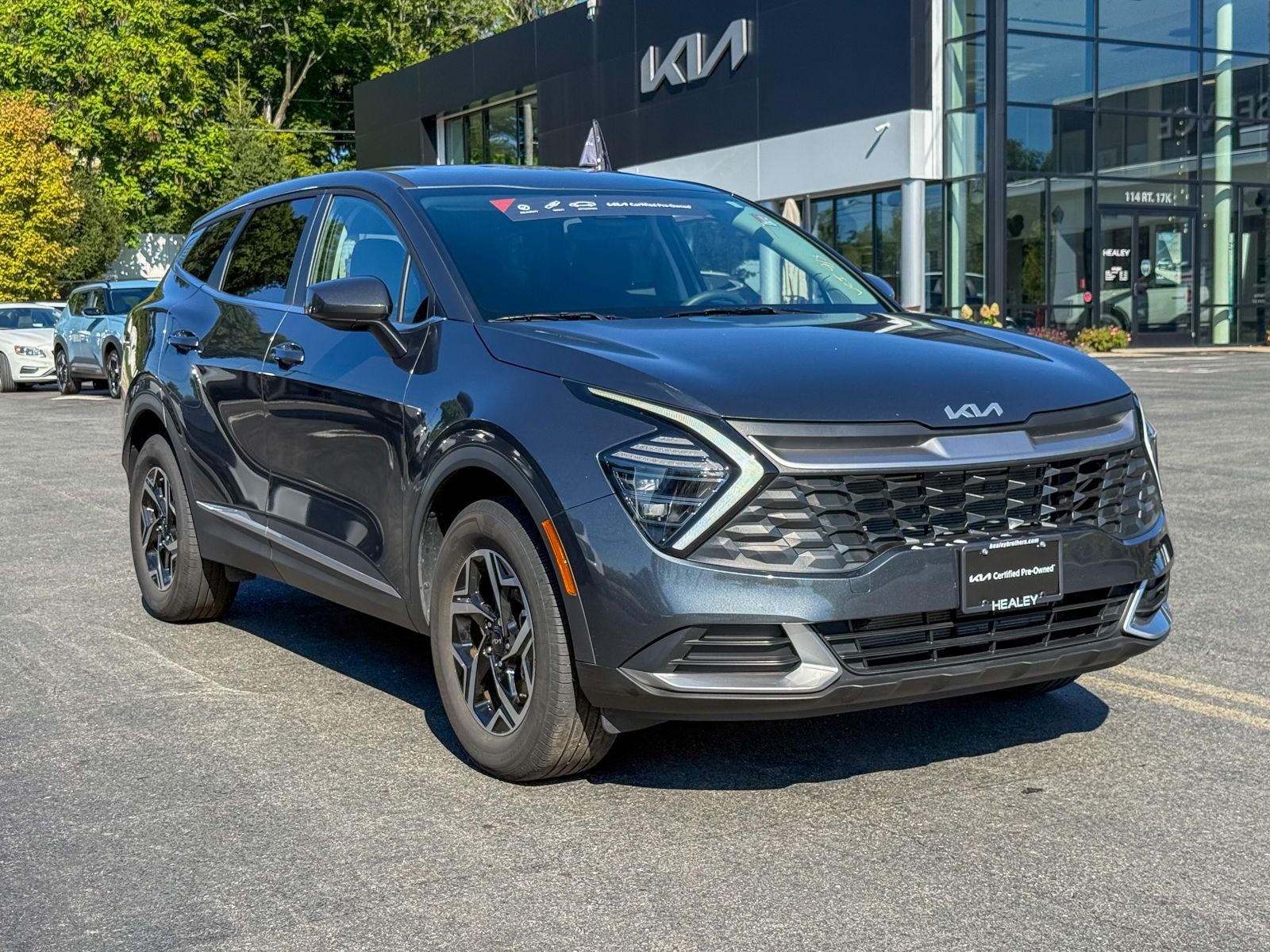 Photo view of 2024 Kia Sportage in Gray
