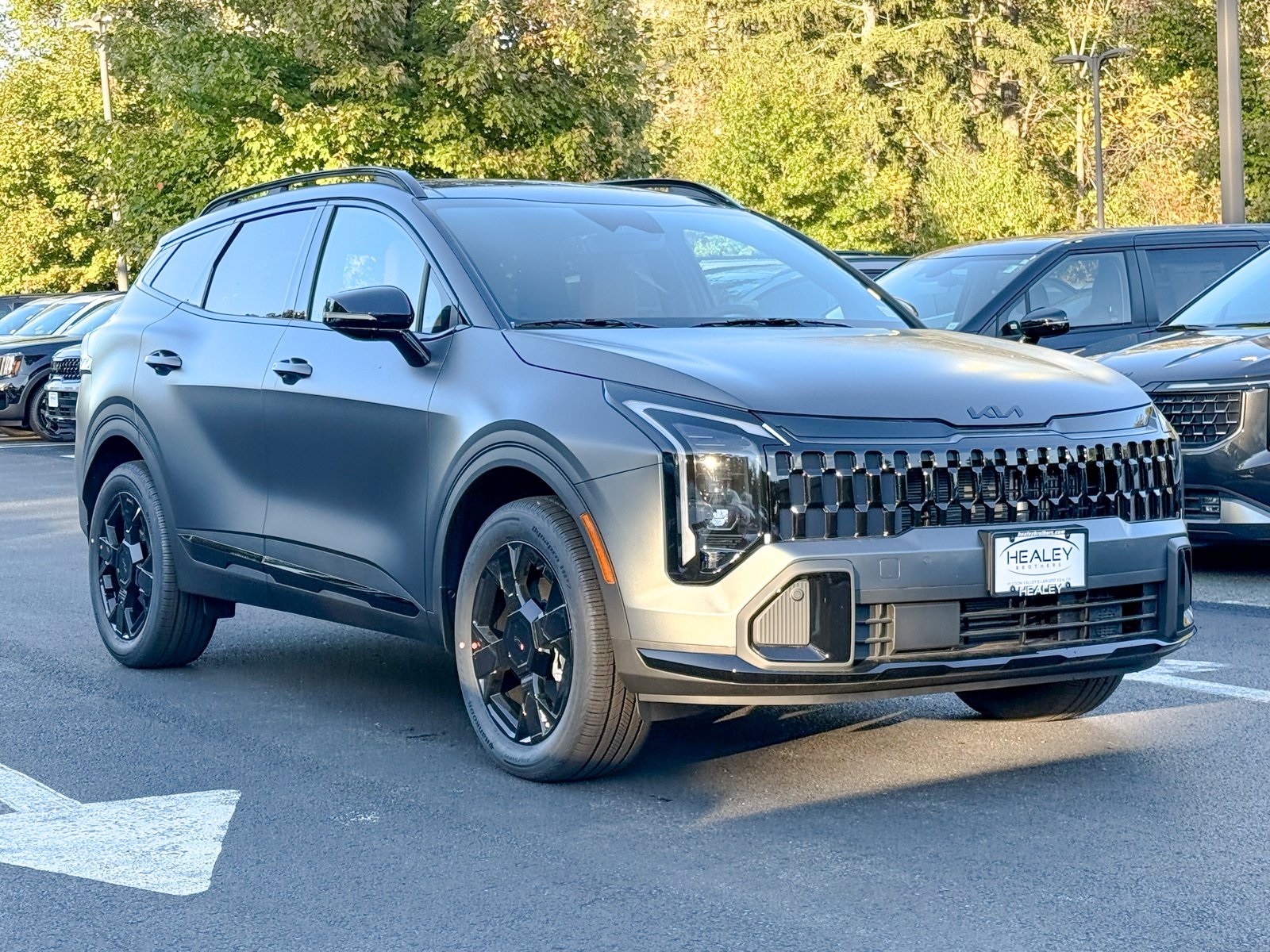 Photo view of 2026 Kia Sportage Hybrid in Gray