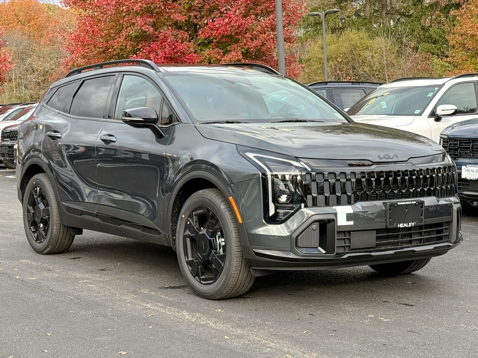 Photo view of 2026 Kia Sportage Hybrid in Gray