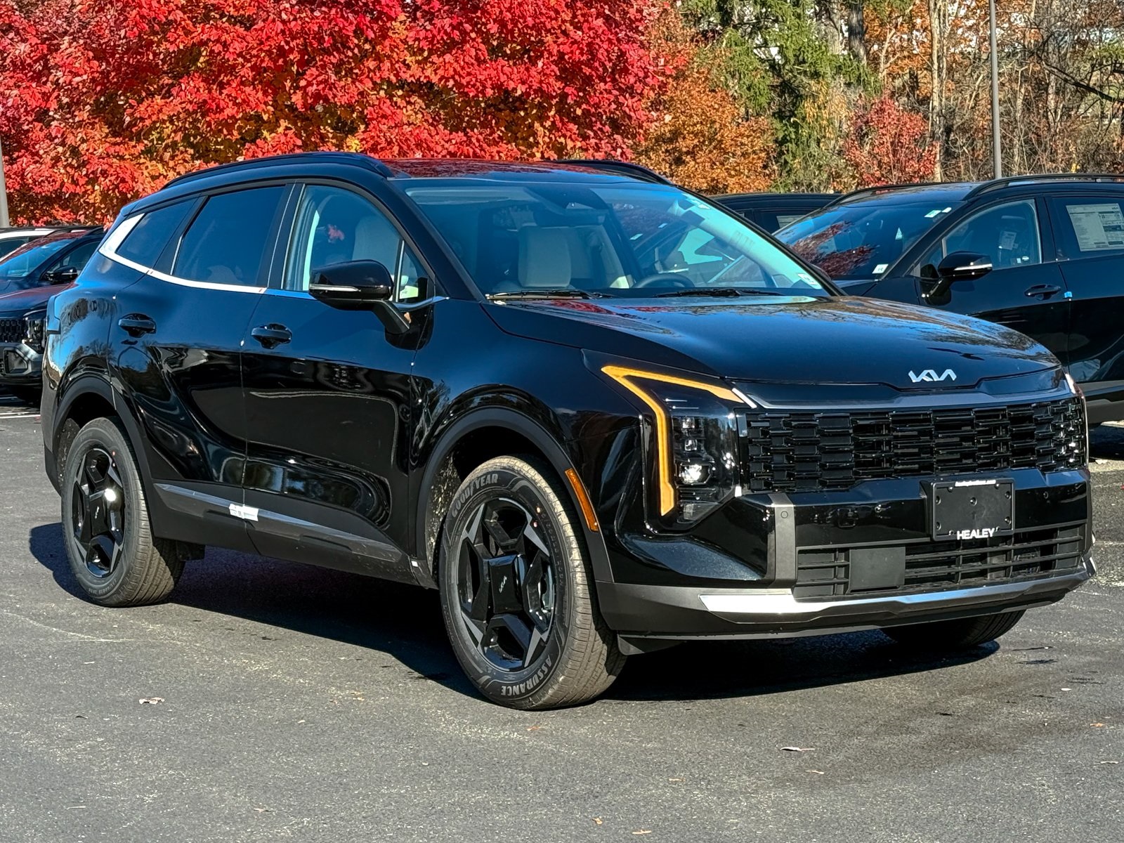 Photo view of 2026 Kia Sportage Hybrid in Black