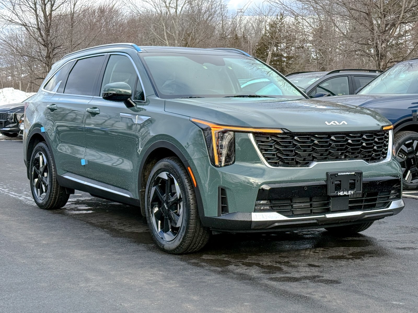 Photo view of 2026 Kia Sorento Hybrid in Green