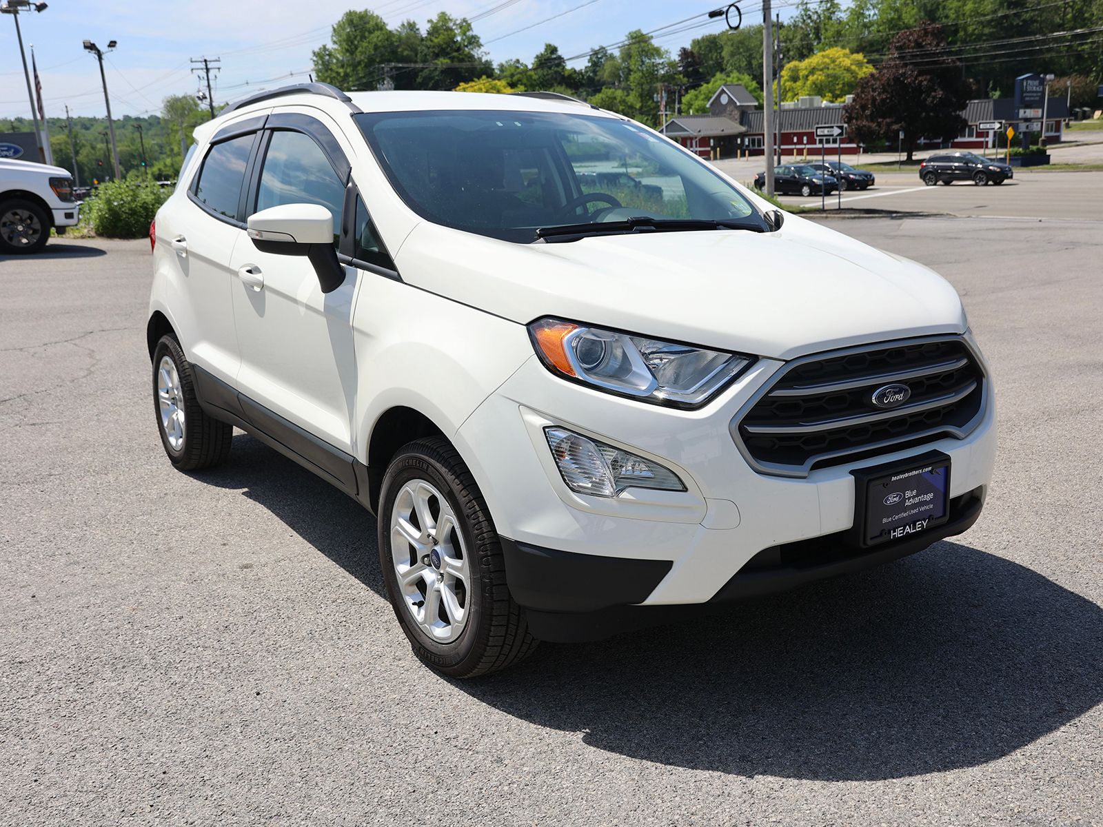 Photo view of 2022 Ford EcoSport in White