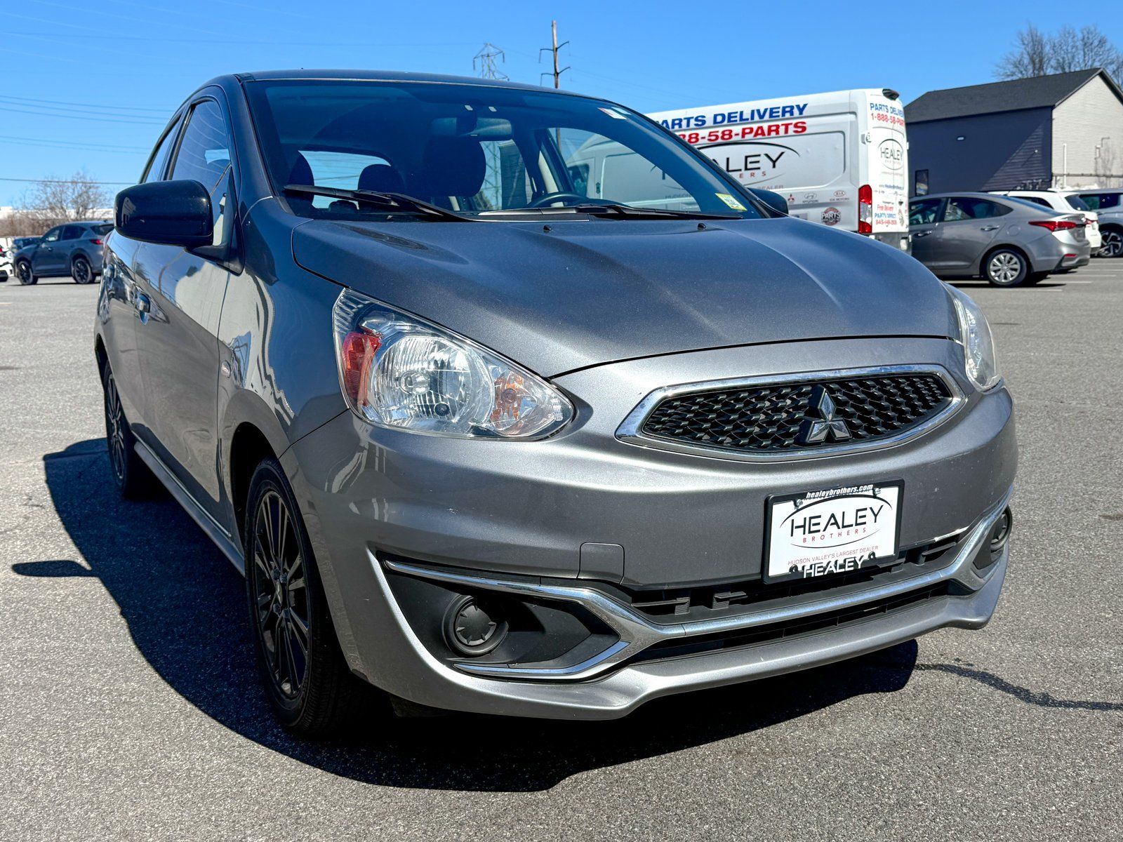 Photo view of 2019 Mitsubishi Mirage in Silver