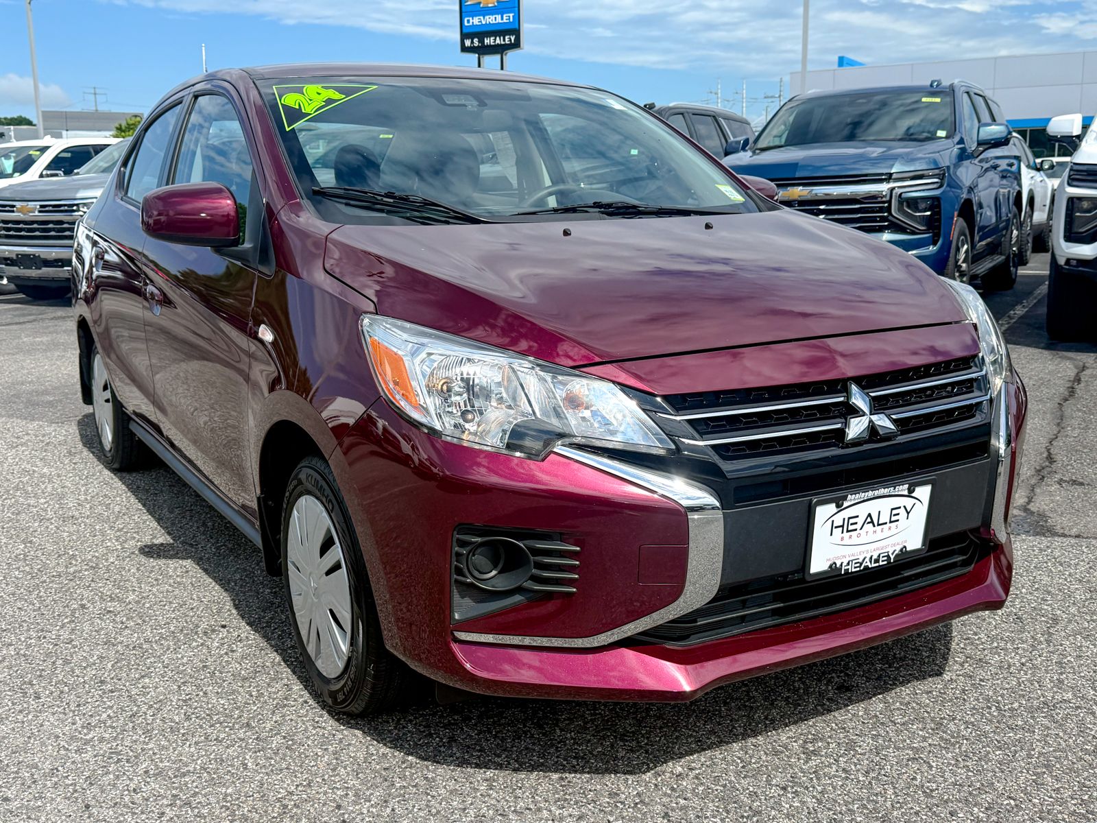 Photo view of 2024 Mitsubishi Mirage G4 in Maroon