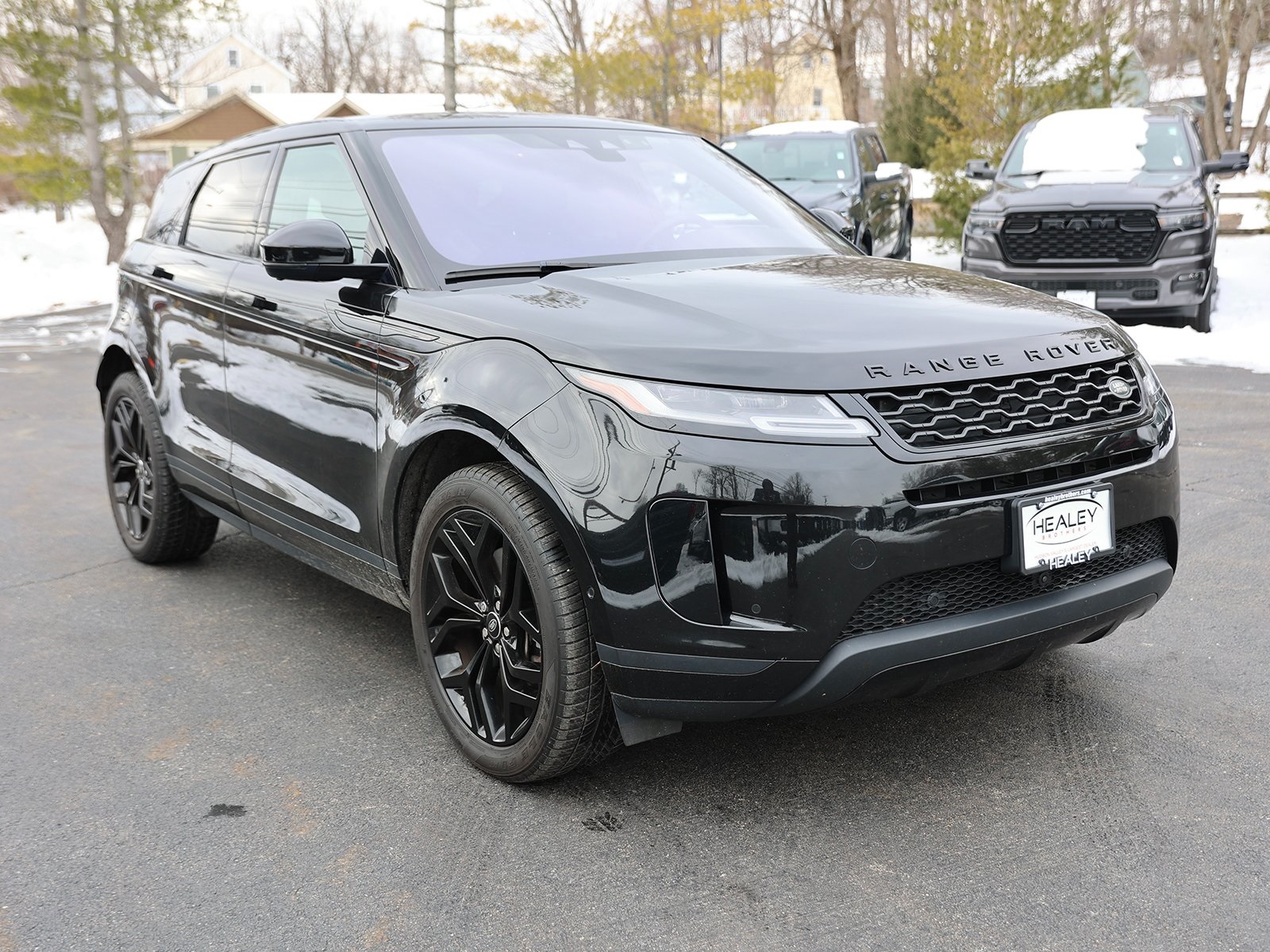 Photo view of 2020 Land Rover Range Rover Evoque in Black