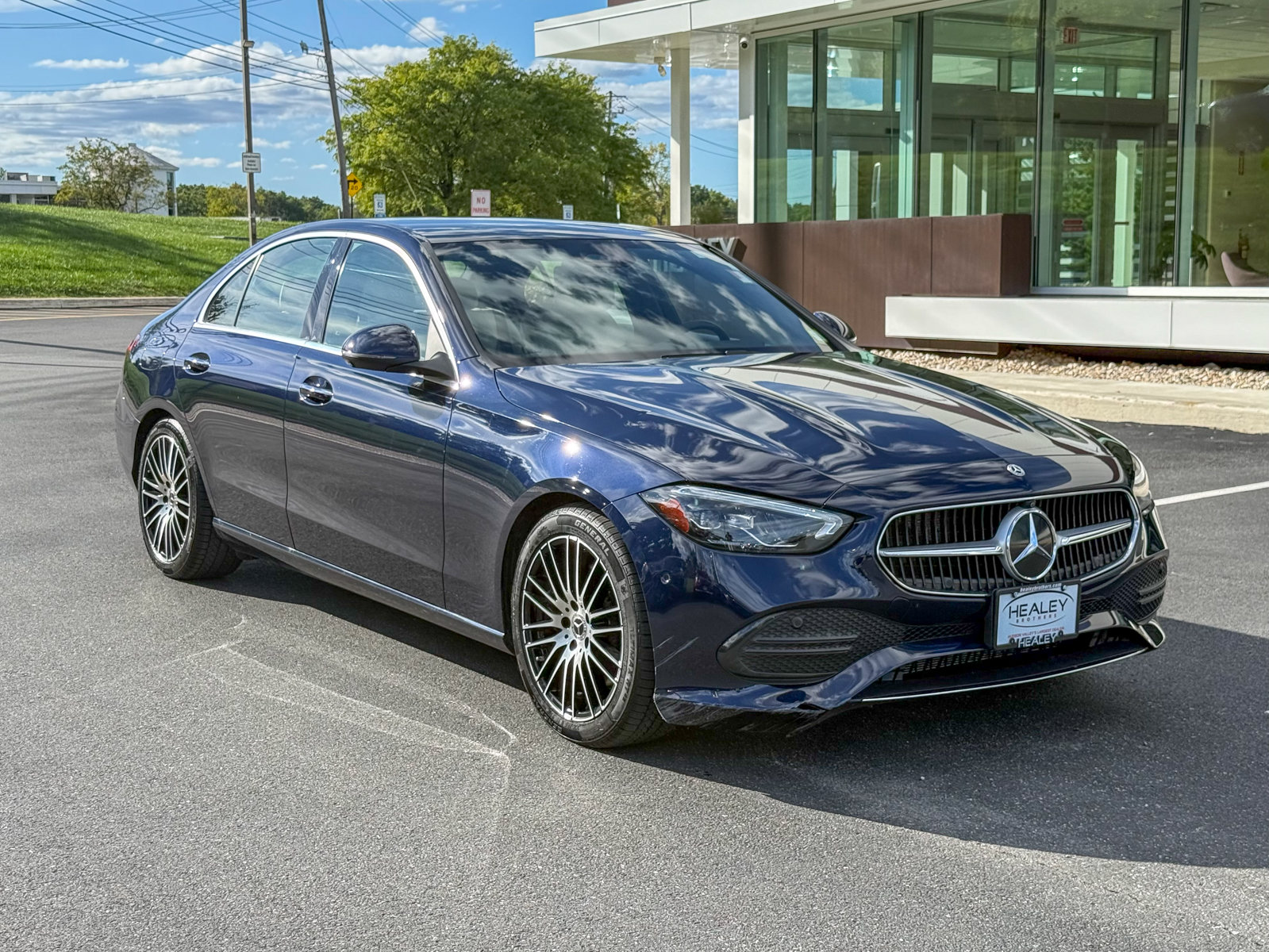 Photo view of 2022 Mercedes-Benz C-Class in