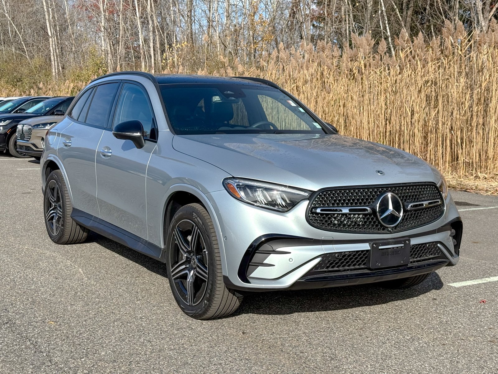 Photo view of 2025 Mercedes-Benz GLC in Silver