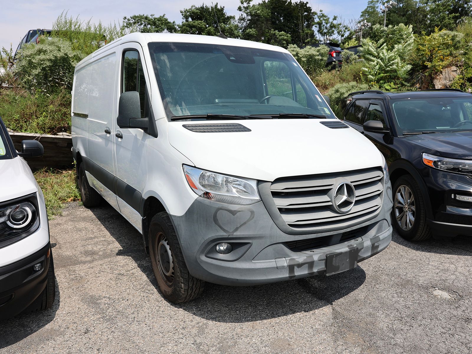 Photo view of 2022 Mercedes-Benz Sprinter Cargo Van in White