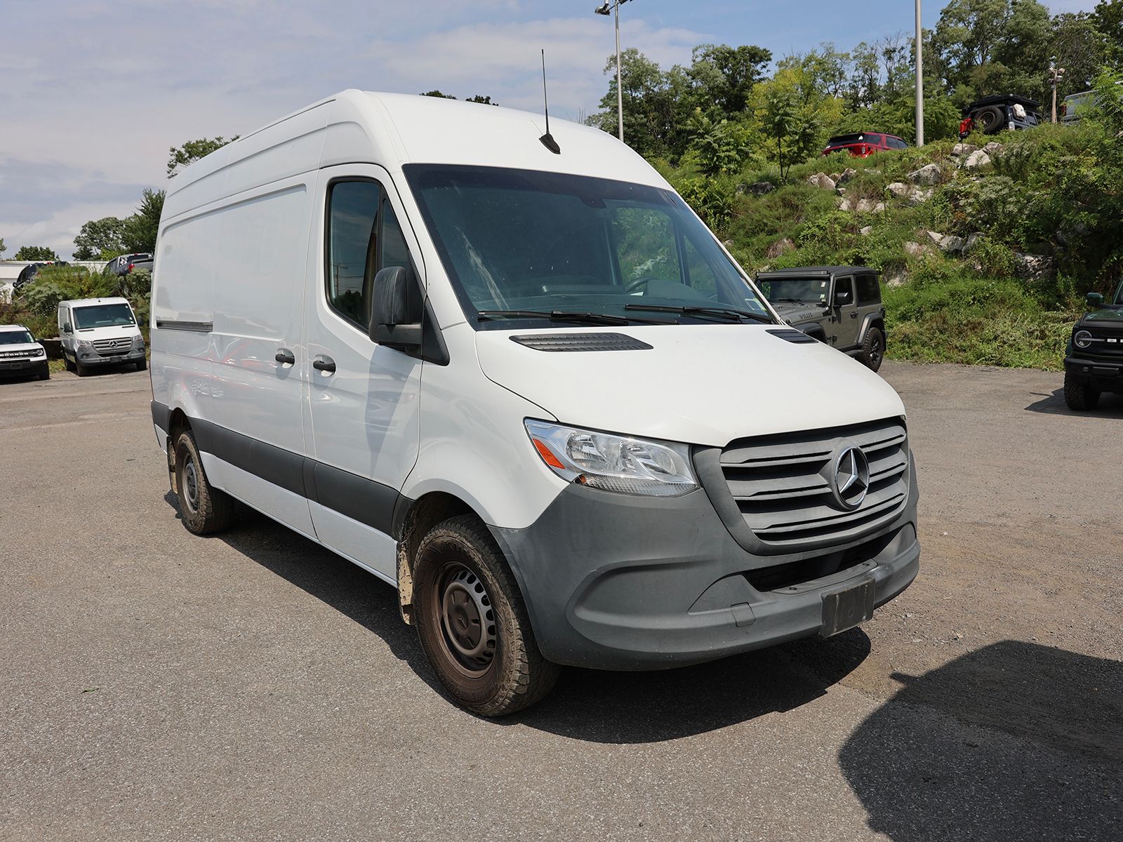 Photo view of 2023 Mercedes-Benz Sprinter Cargo Van in White