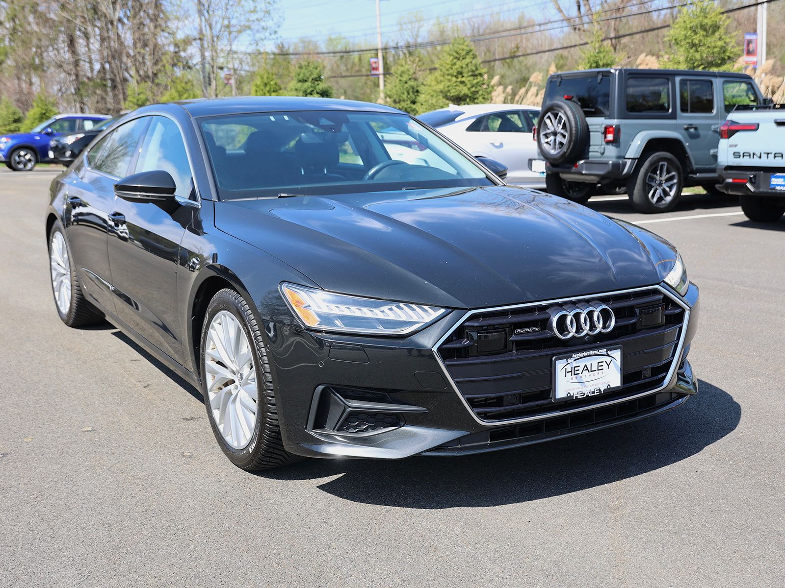 Photo view of 2019 Audi A7 in Gray