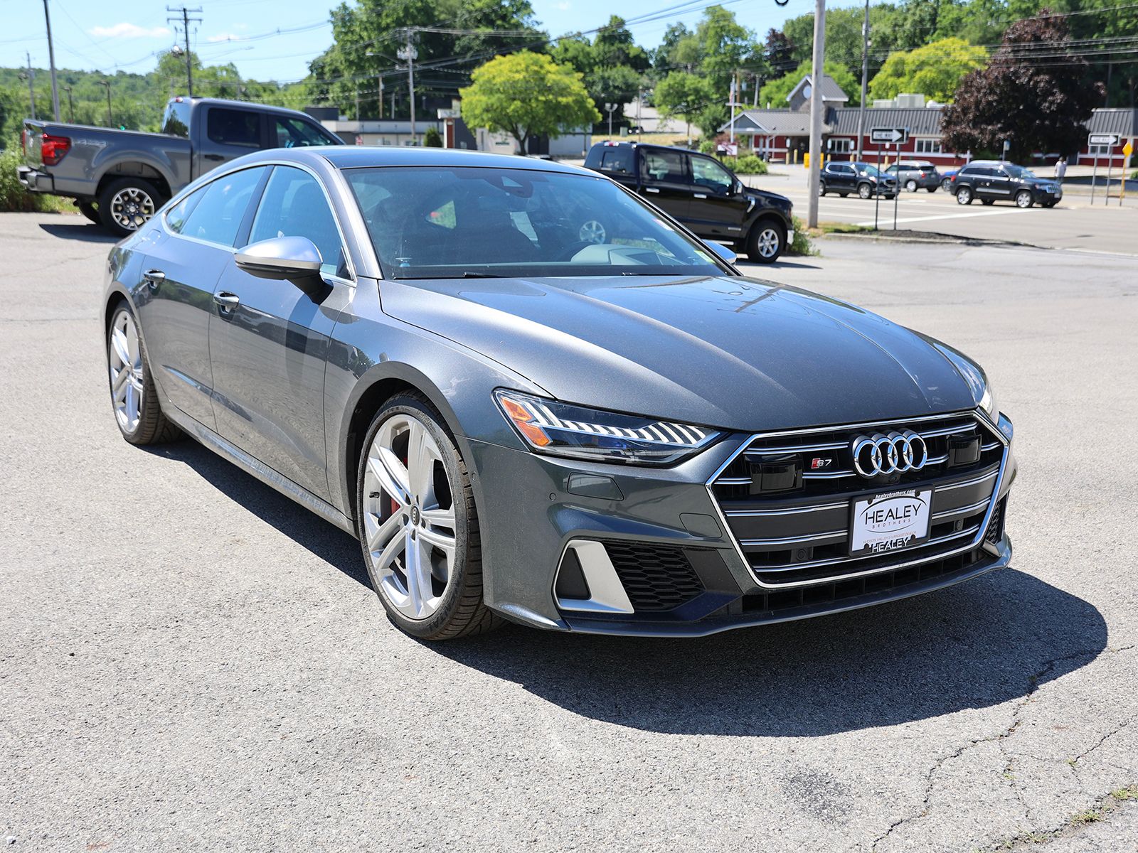 Photo view of 2022 Audi S7 in Gray