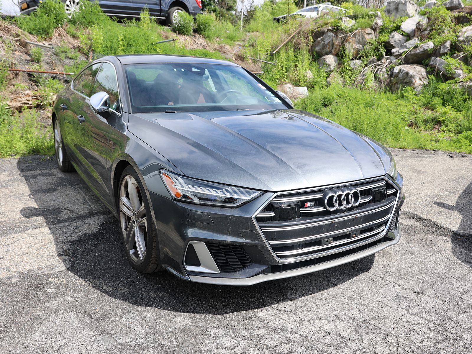 Photo view of 2022 Audi S7 in Gray