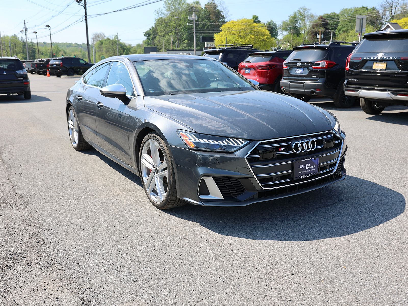 Photo view of 2022 Audi S7 in Gray