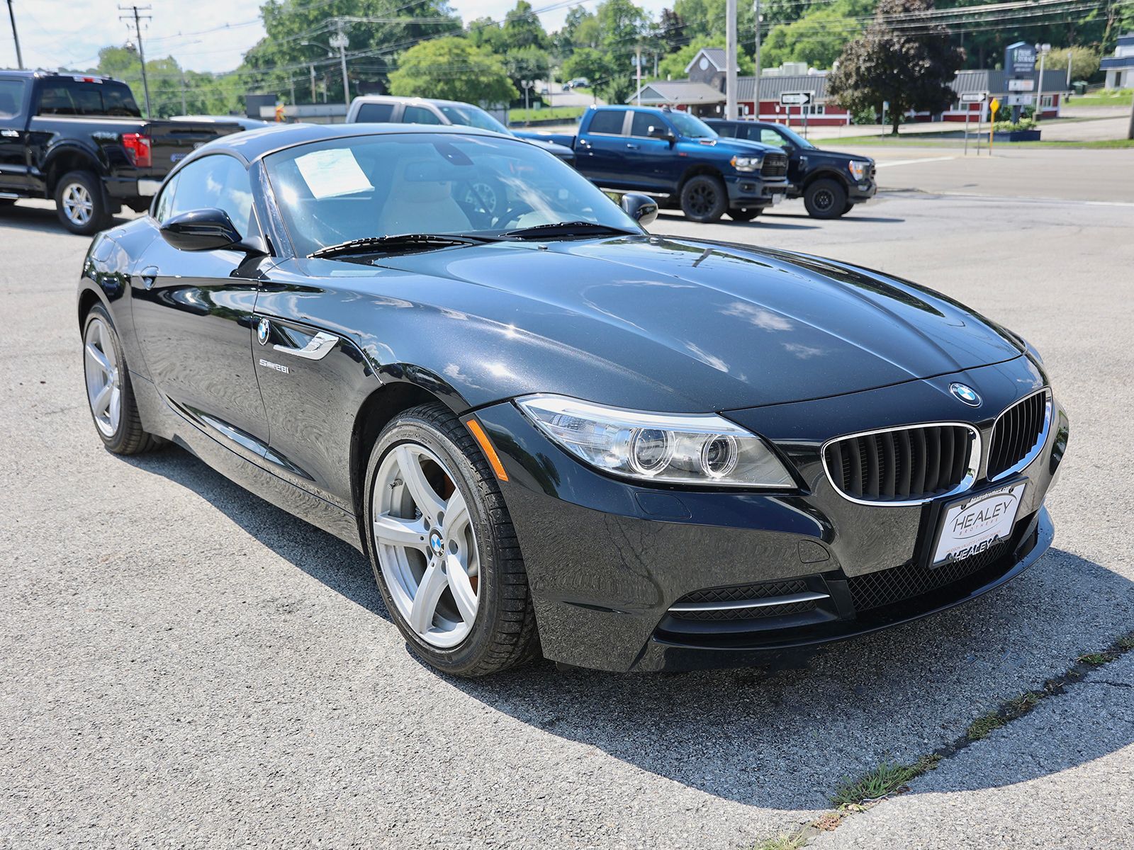 Photo view of 2014 BMW Z4 in Black