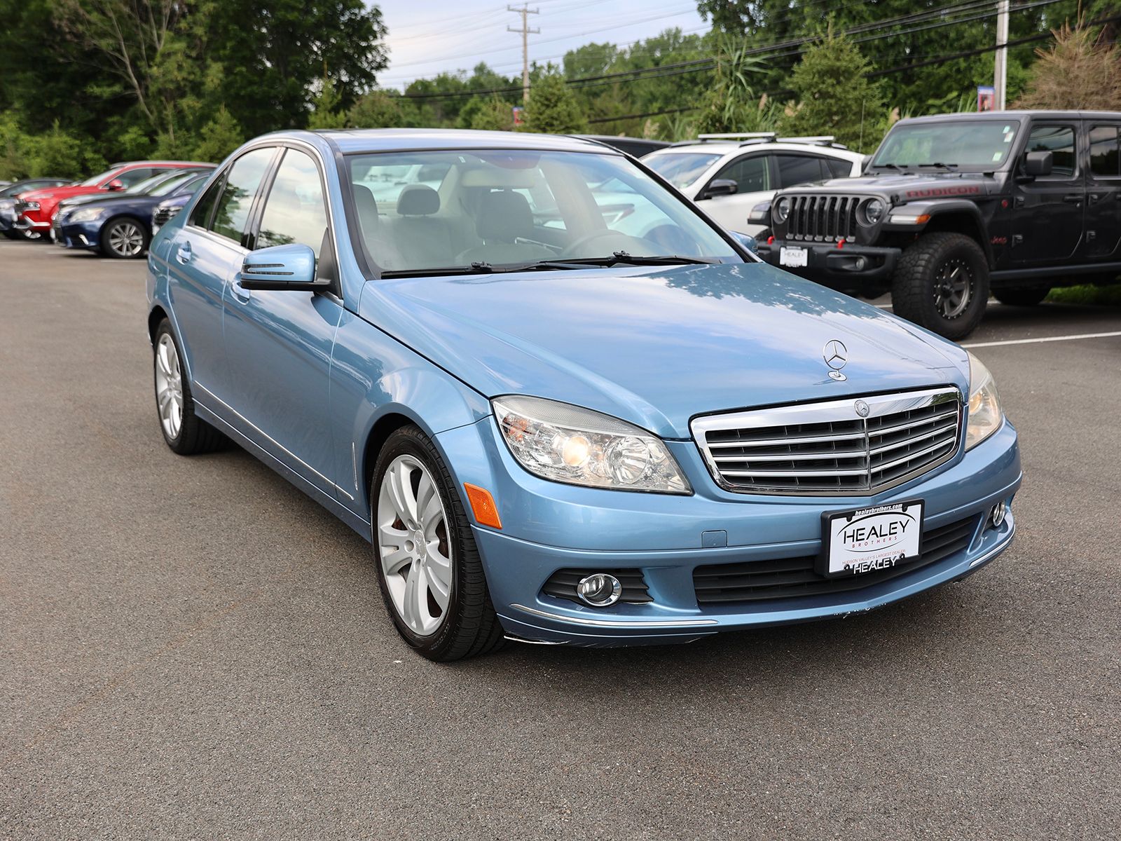 Photo view of 2011 Mercedes-Benz C-Class in Blue