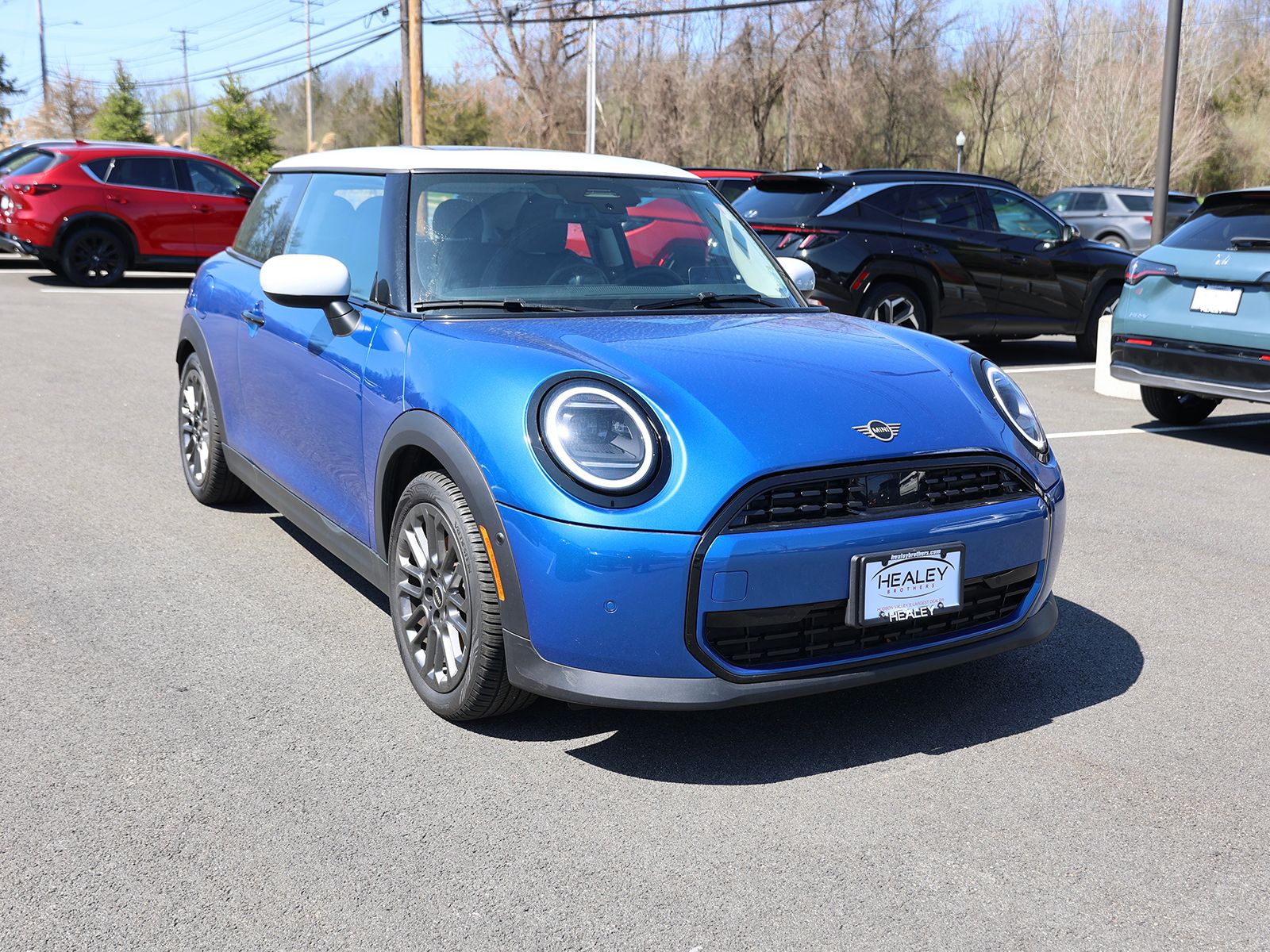 Photo view of 2025 MINI Hardtop 2 Door in Blue
