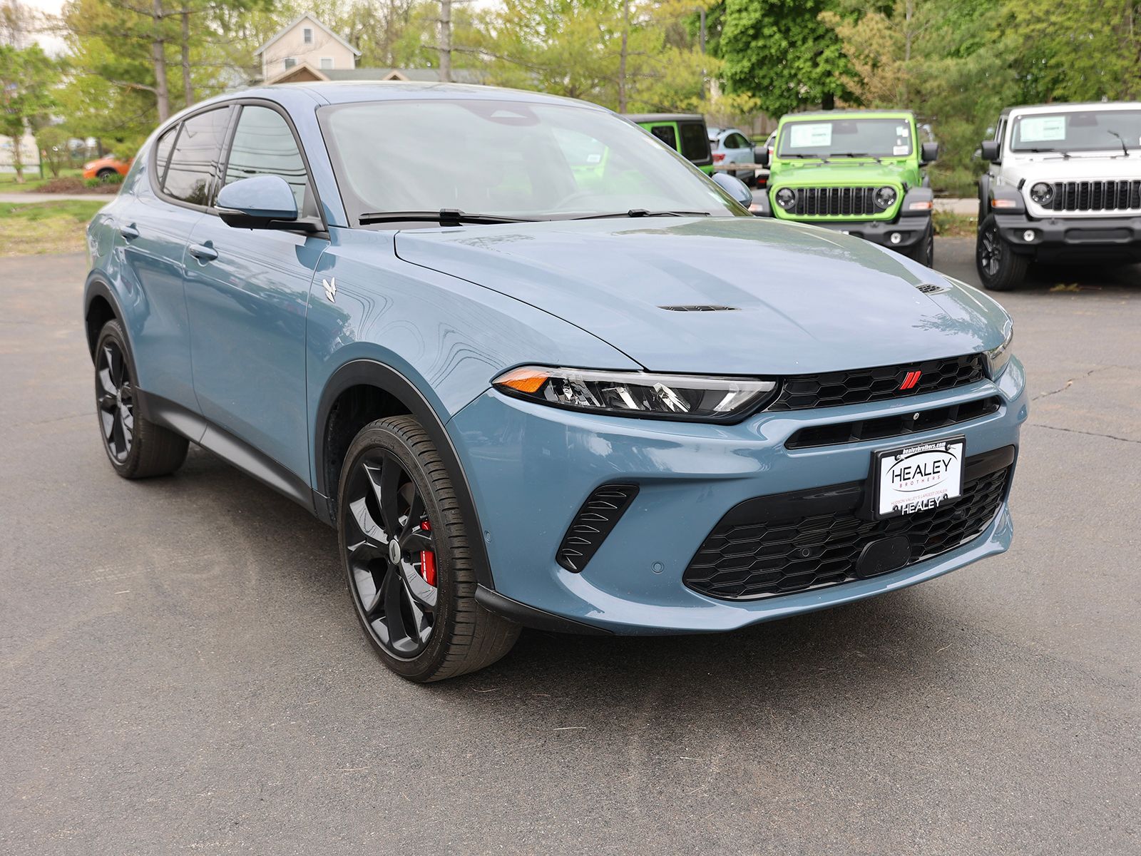 Photo view of 2023 Dodge Hornet in Blue
