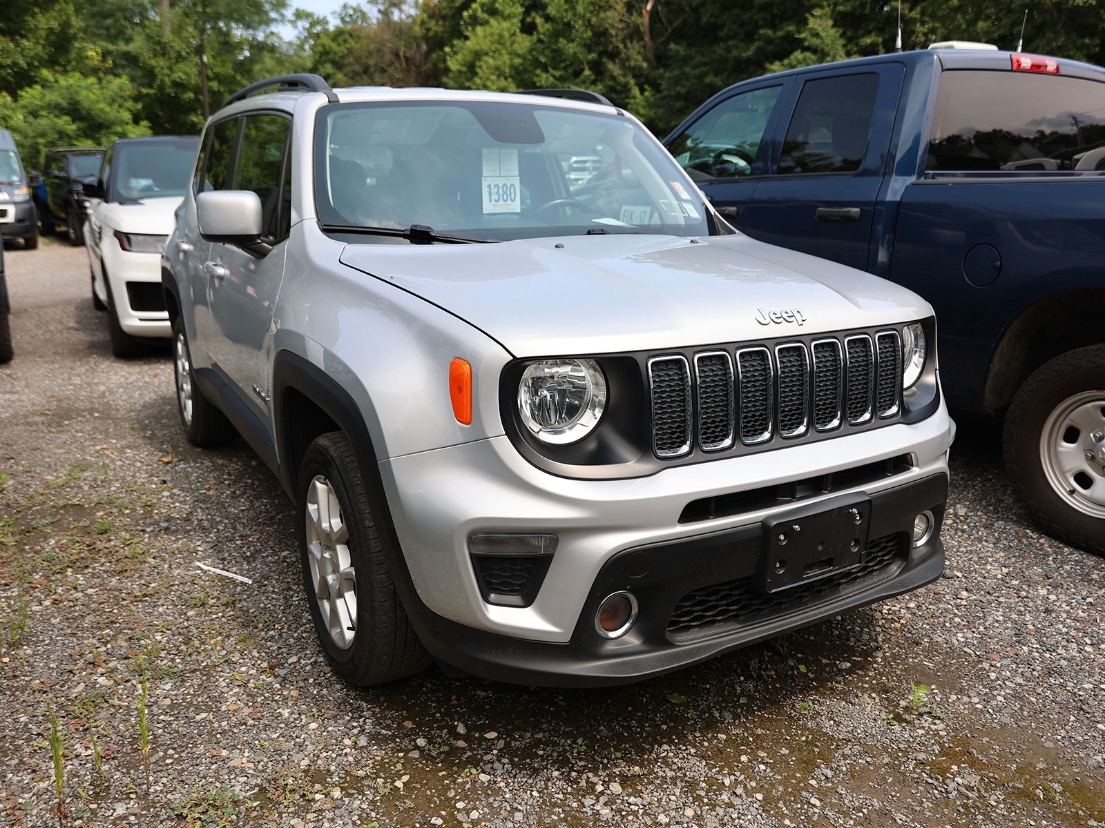 Photo view of 2020 Jeep Renegade in Silver