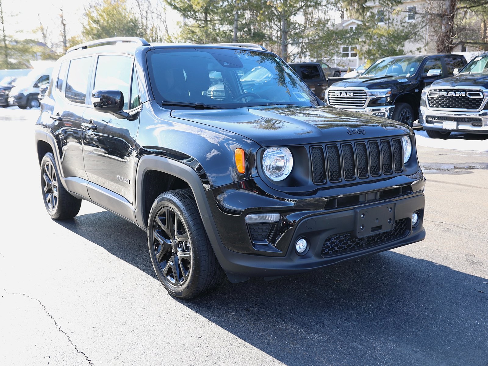 Photo view of 2022 Jeep Renegade in Black