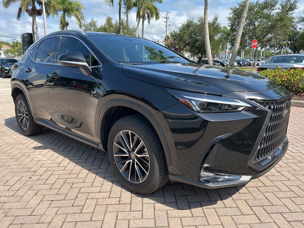 Lexus NX Vehicle Image