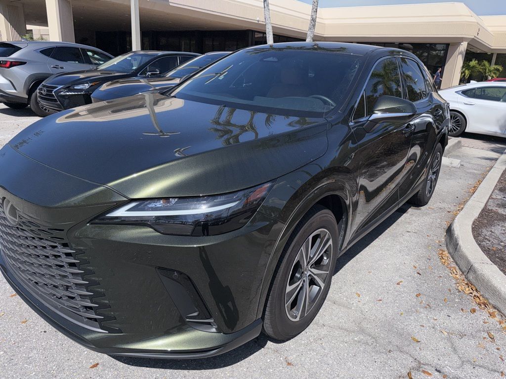 Lexus RX Vehicle Image