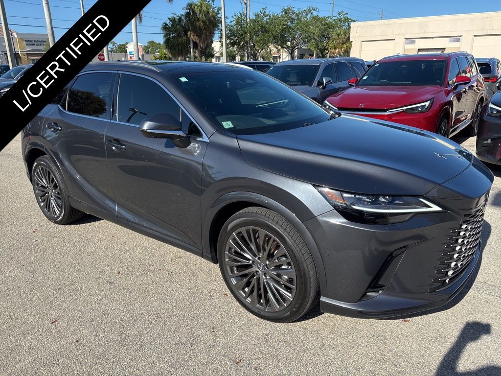 Lexus RX Vehicle Image