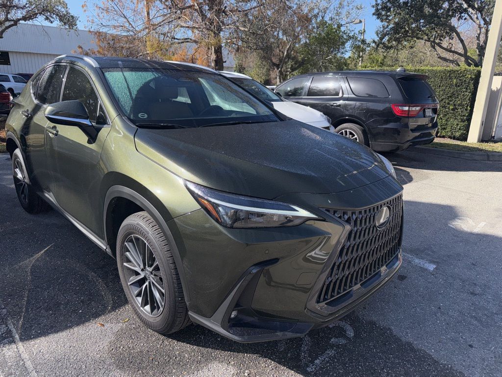 Lexus NX Vehicle Image