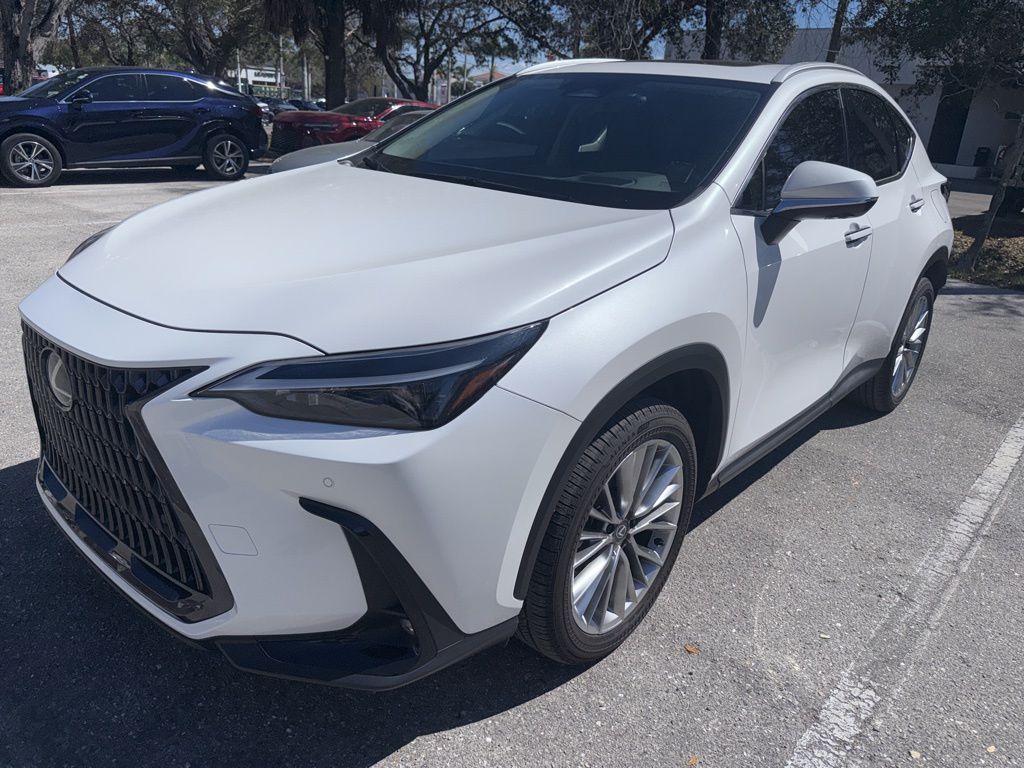Lexus NX Vehicle Image