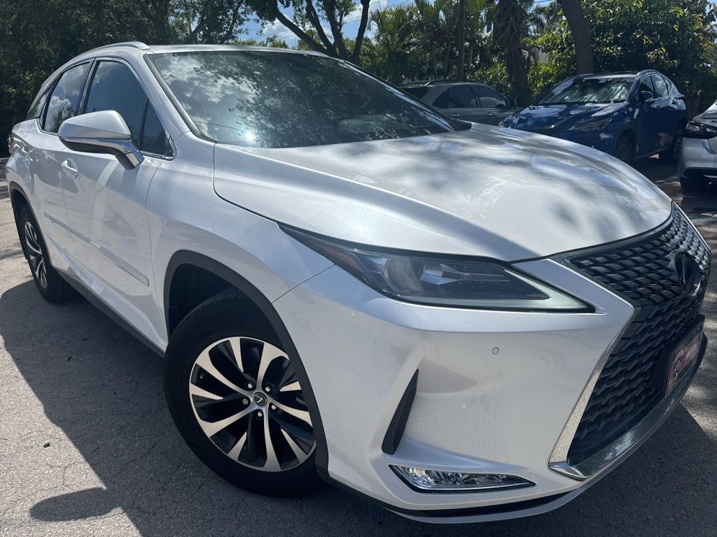 Lexus RX Vehicle Image
