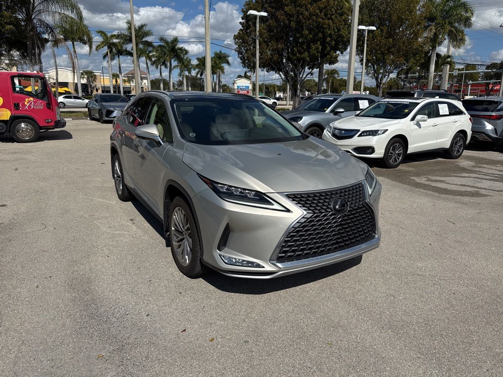 Lexus RX Vehicle Image