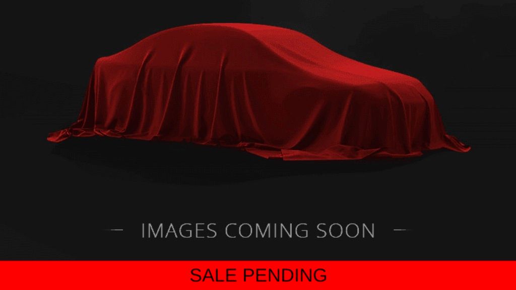 Lexus ES Vehicle Image