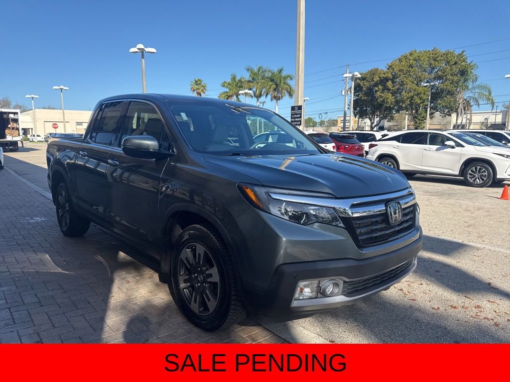 Honda Ridgeline Vehicle Image