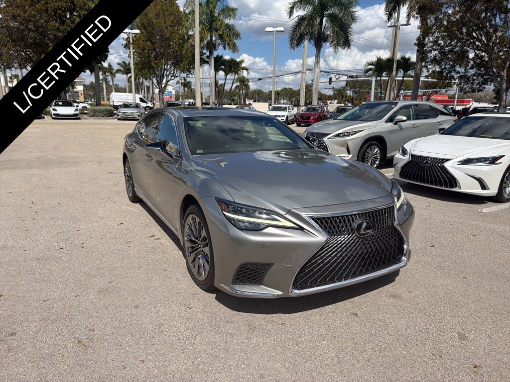 Lexus LS Vehicle Image