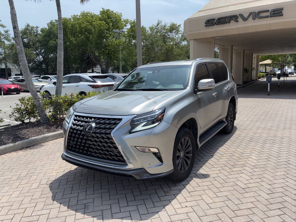 Lexus GX Vehicle Image
