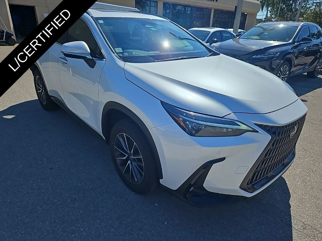 Lexus NX Vehicle Image