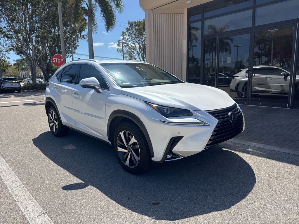Lexus NX Vehicle Image