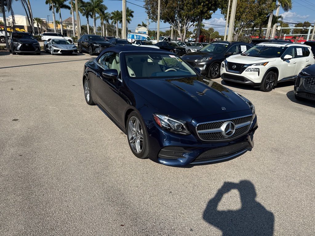 Mercedes-Benz E-Class Vehicle Image