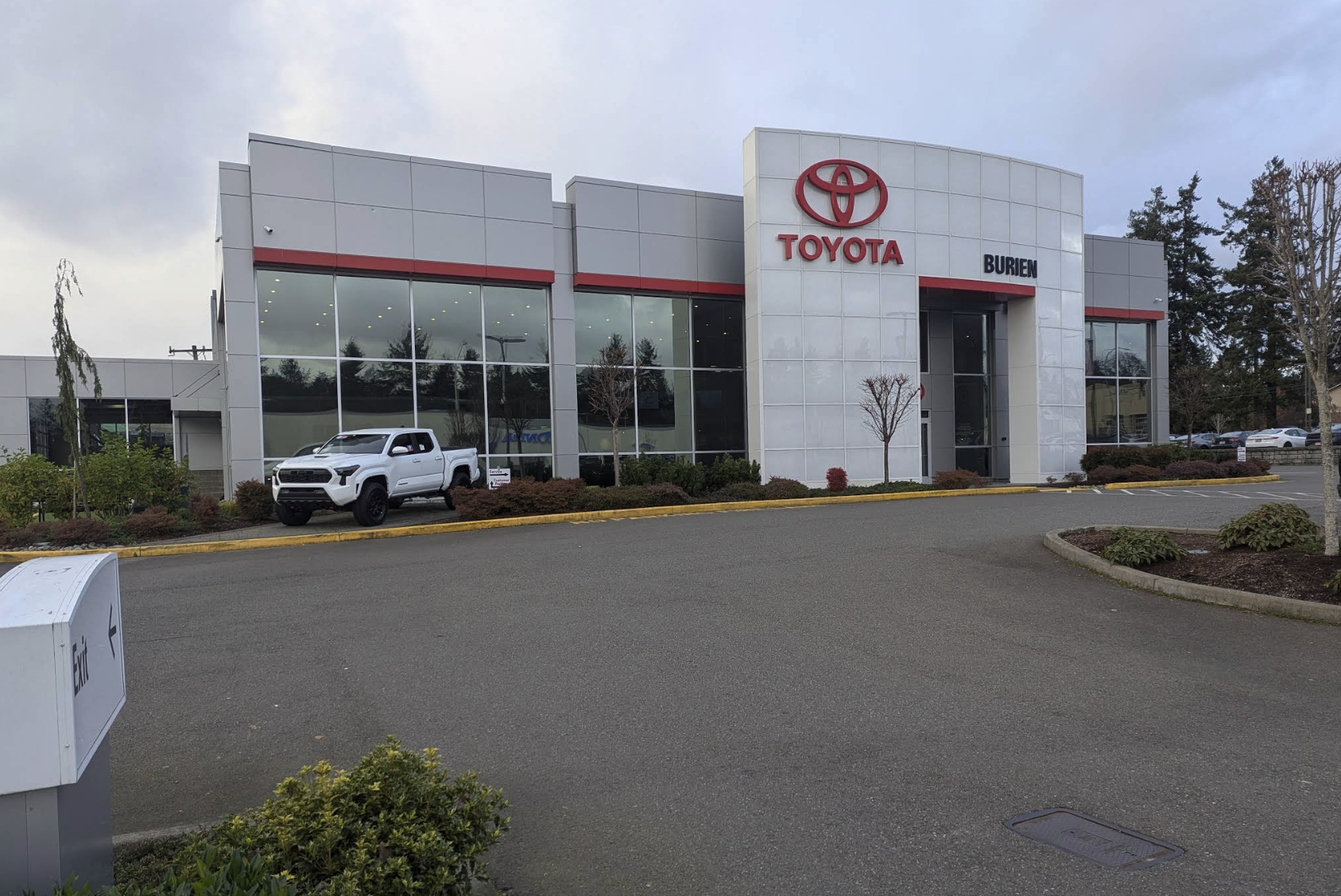 Toyota financing at Burien Toyota near Seattle