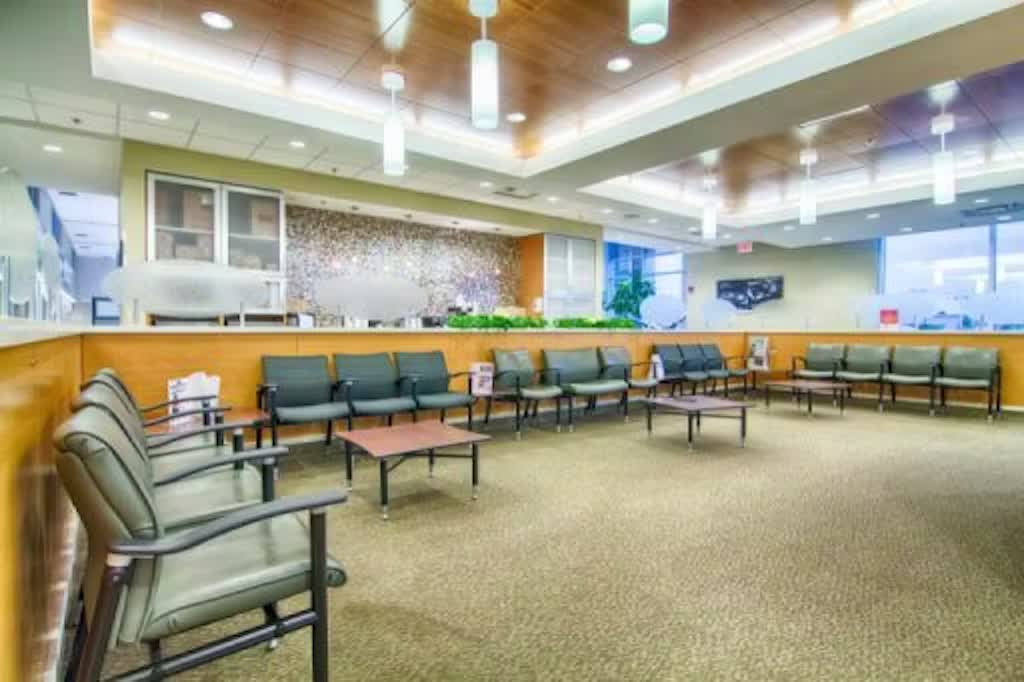 Toyota of Naperville service bay