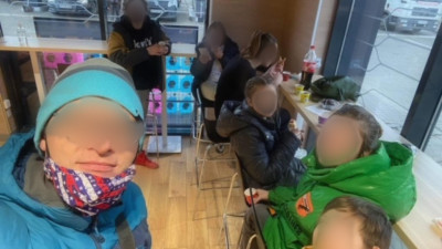 Family in a restaurant
