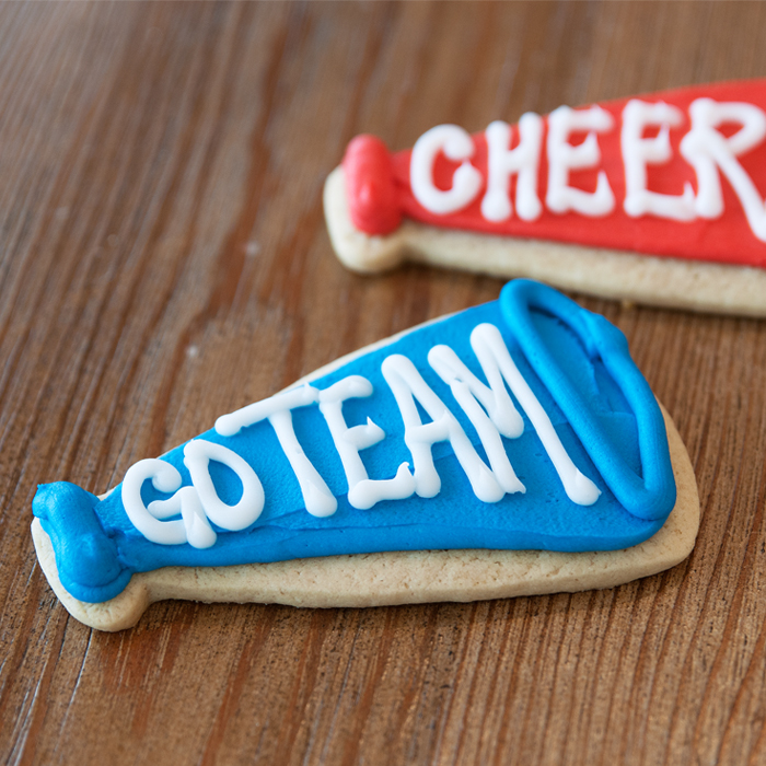 Megaphone CutOut Cookie, Decorated Cookies elé Cake Co.