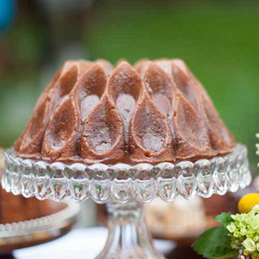 Crown Bundt Pan Nordic Ware, Fancy Flours