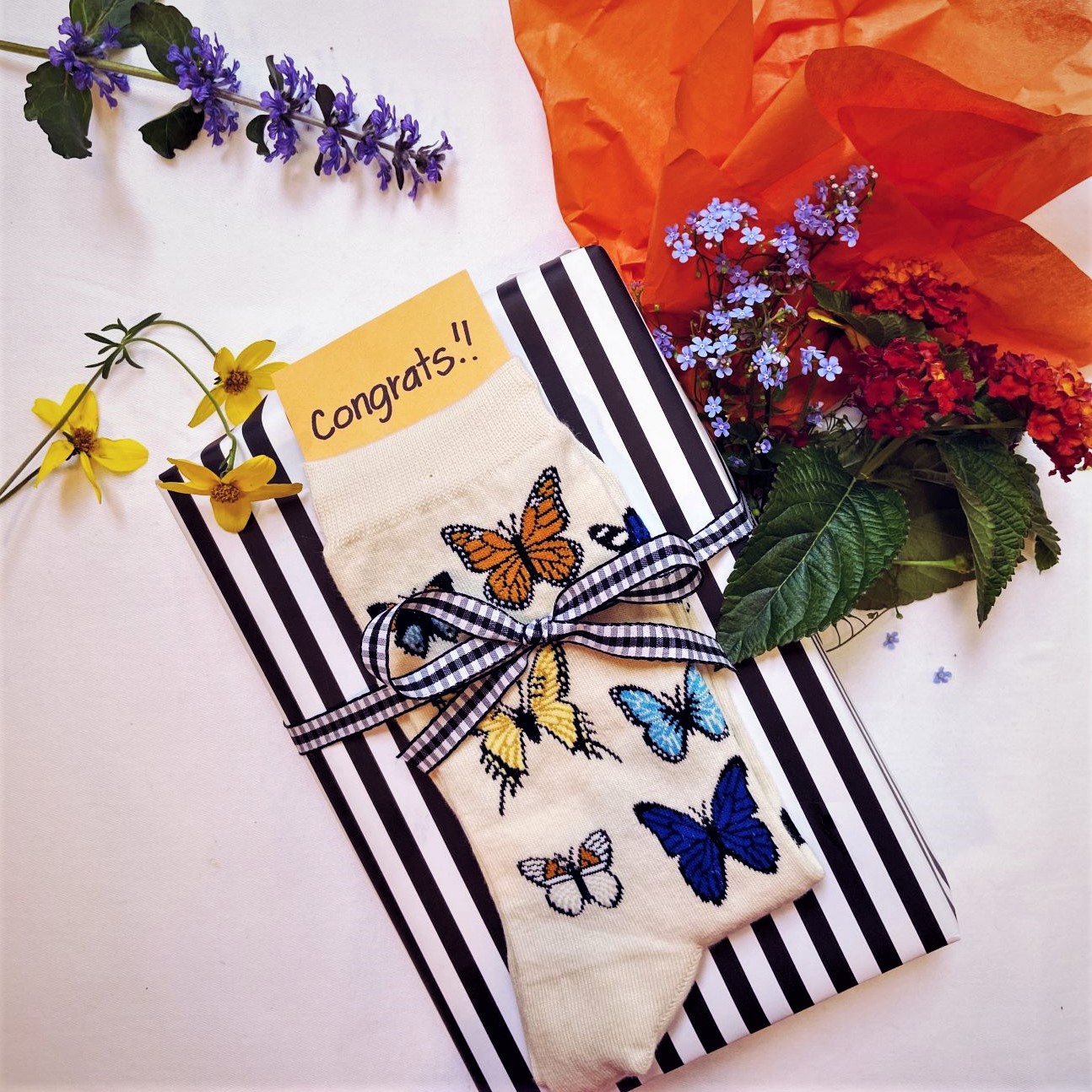 SOCKS MAKE FUN GIFT FOR GRADS