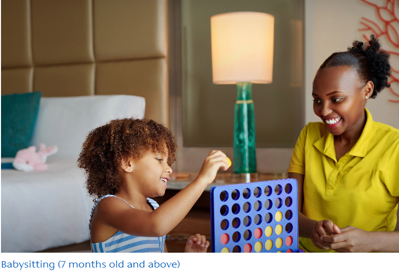 A person and a child playing a game

Description automatically generated